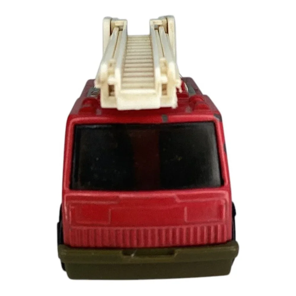 Vintage 1992 Tonka Red Fire Truck Toy With Extendable Ladder Diecast Metal Model